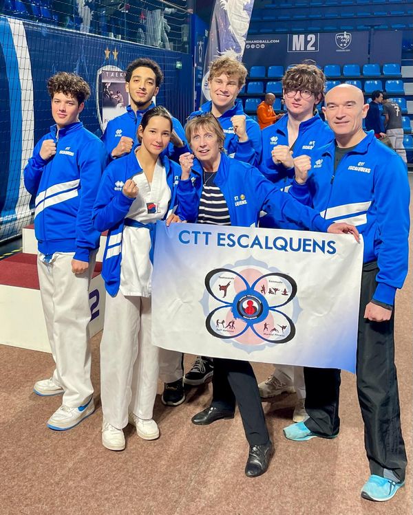 Equipe du CTT Escalquens au championnat à Montpellier